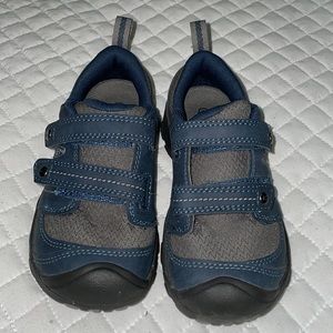 KEEN Hiking Shoes (Size 11)